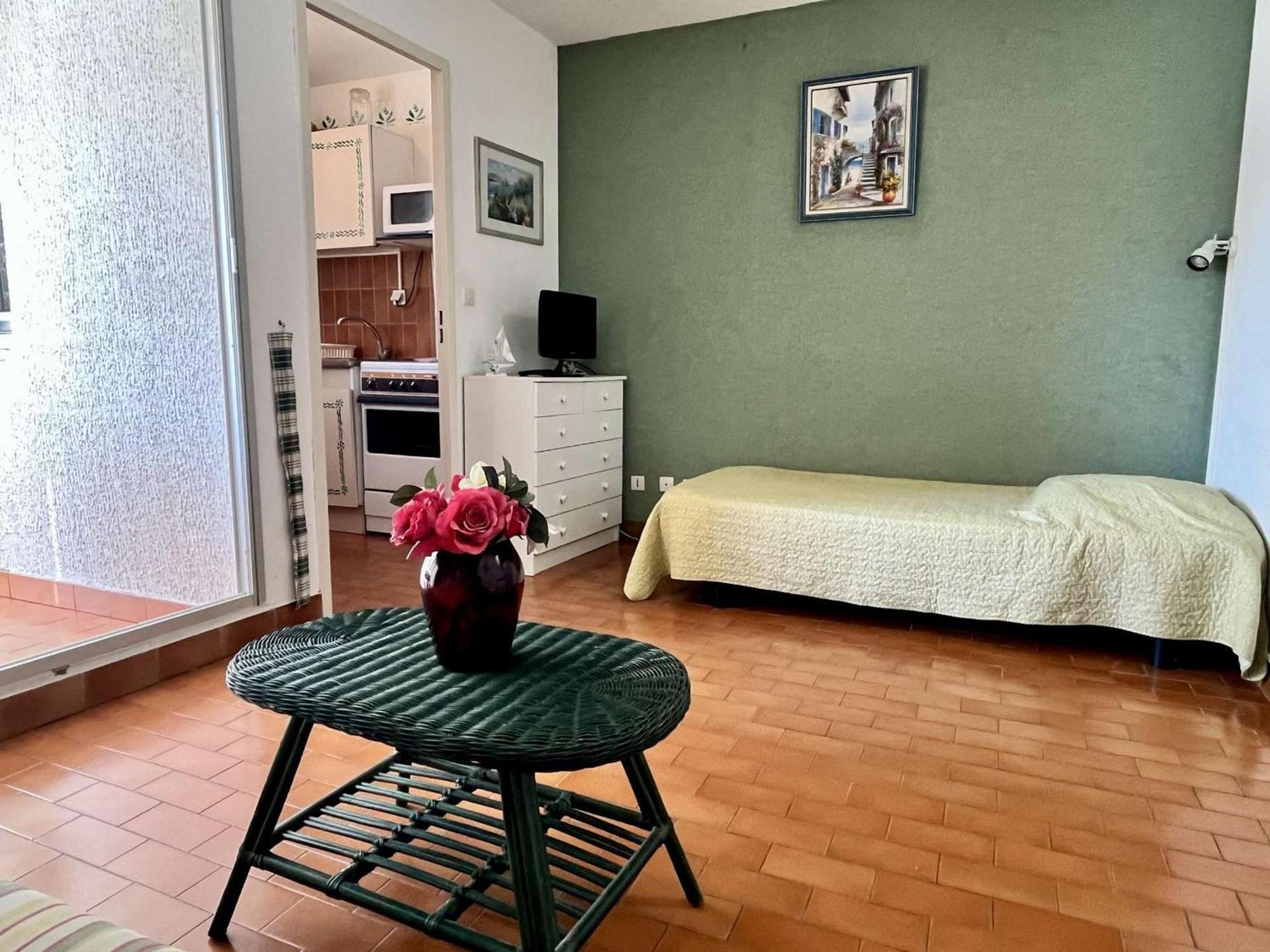 Studio A Argeles-Sur-Mer, 400M De La Plage Et Proche Commerces, Loggia, Animaux Bienvenus, Menage Inclus - Fr-1-225-548 Eksteriør bilde